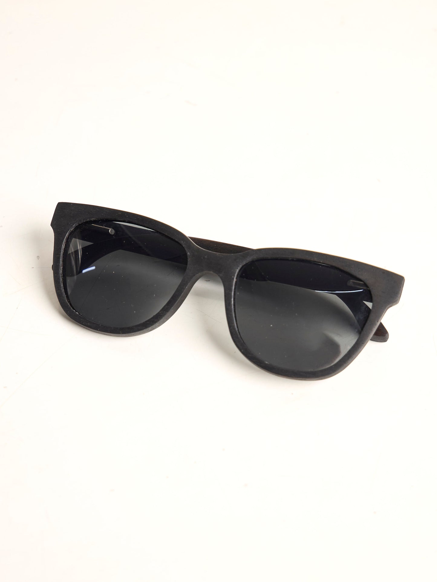 Waridi Ebonized Kasa Sunglasses
