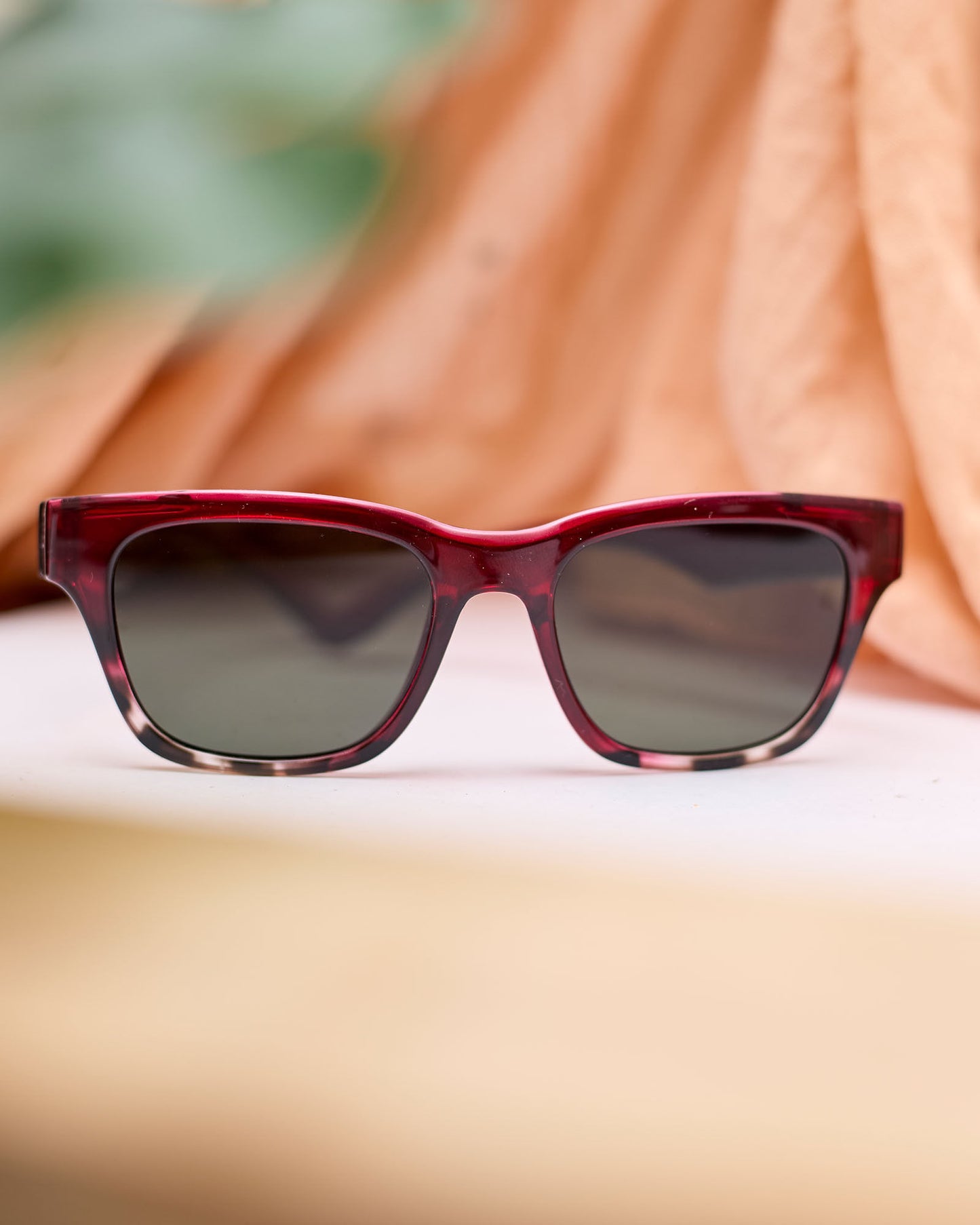 Waridi Nyasibahari Maroon Sunglasses