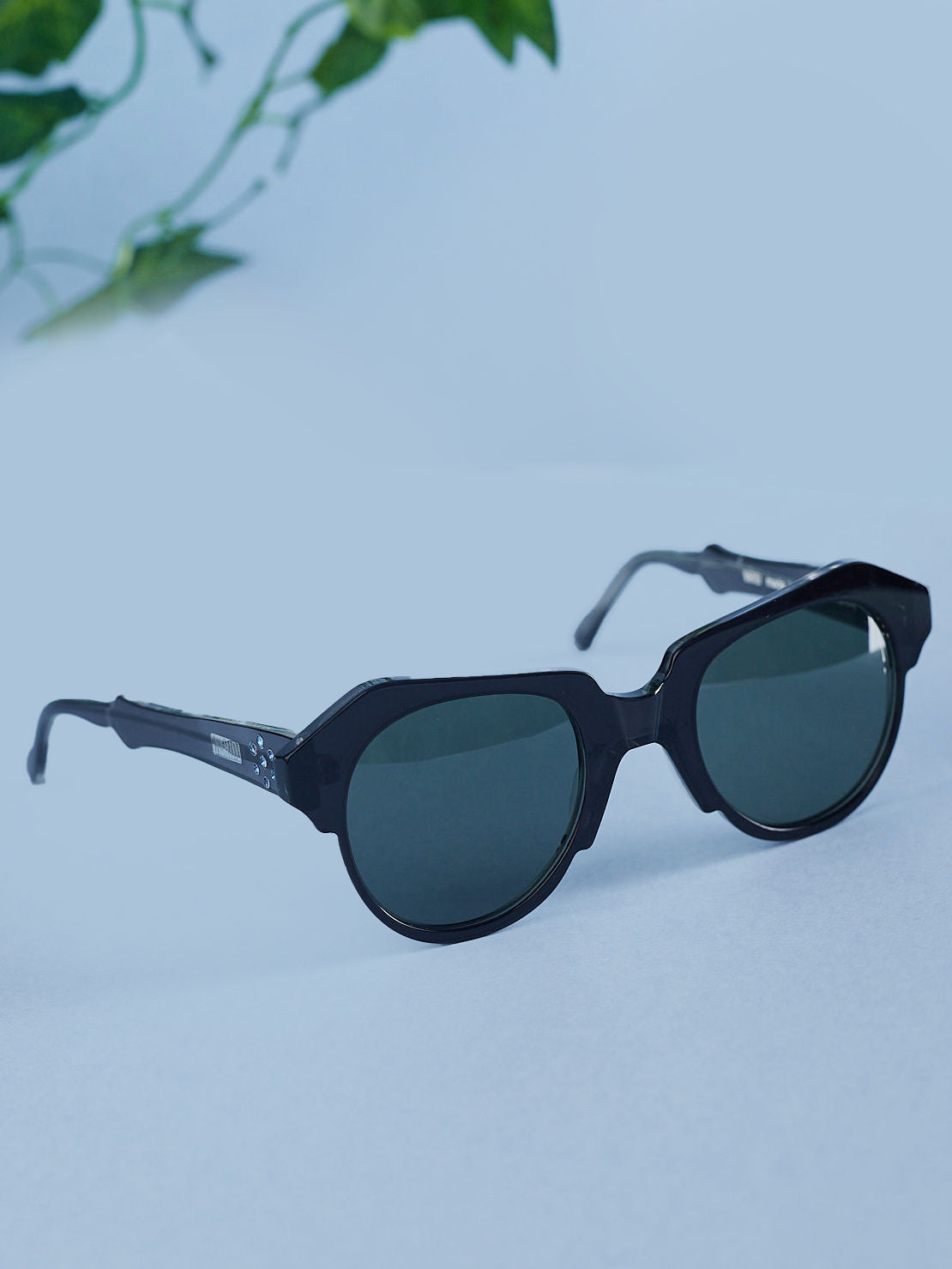 Waridi Round black