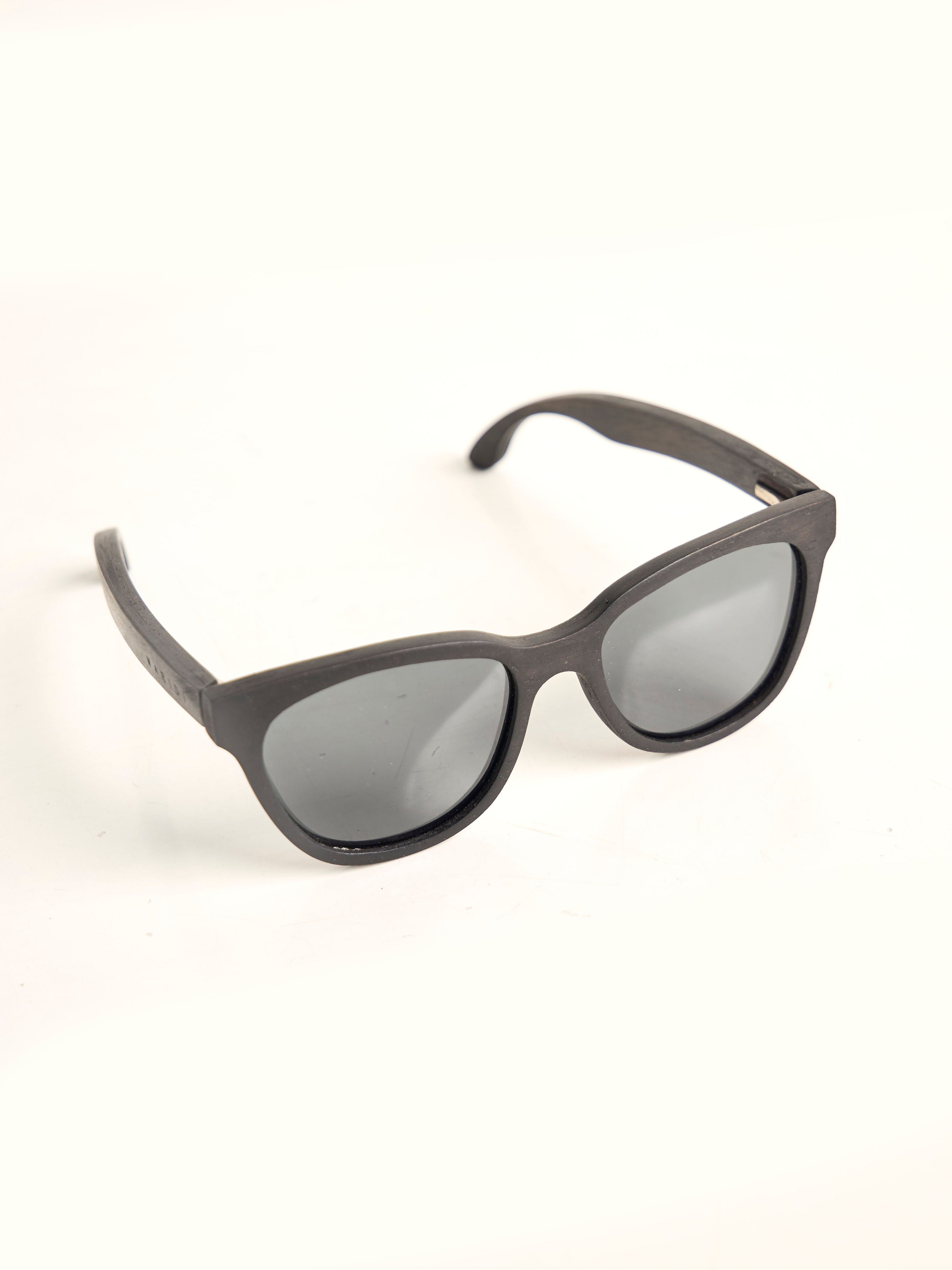 Waridi Ebonized  Kasa Sunglasses