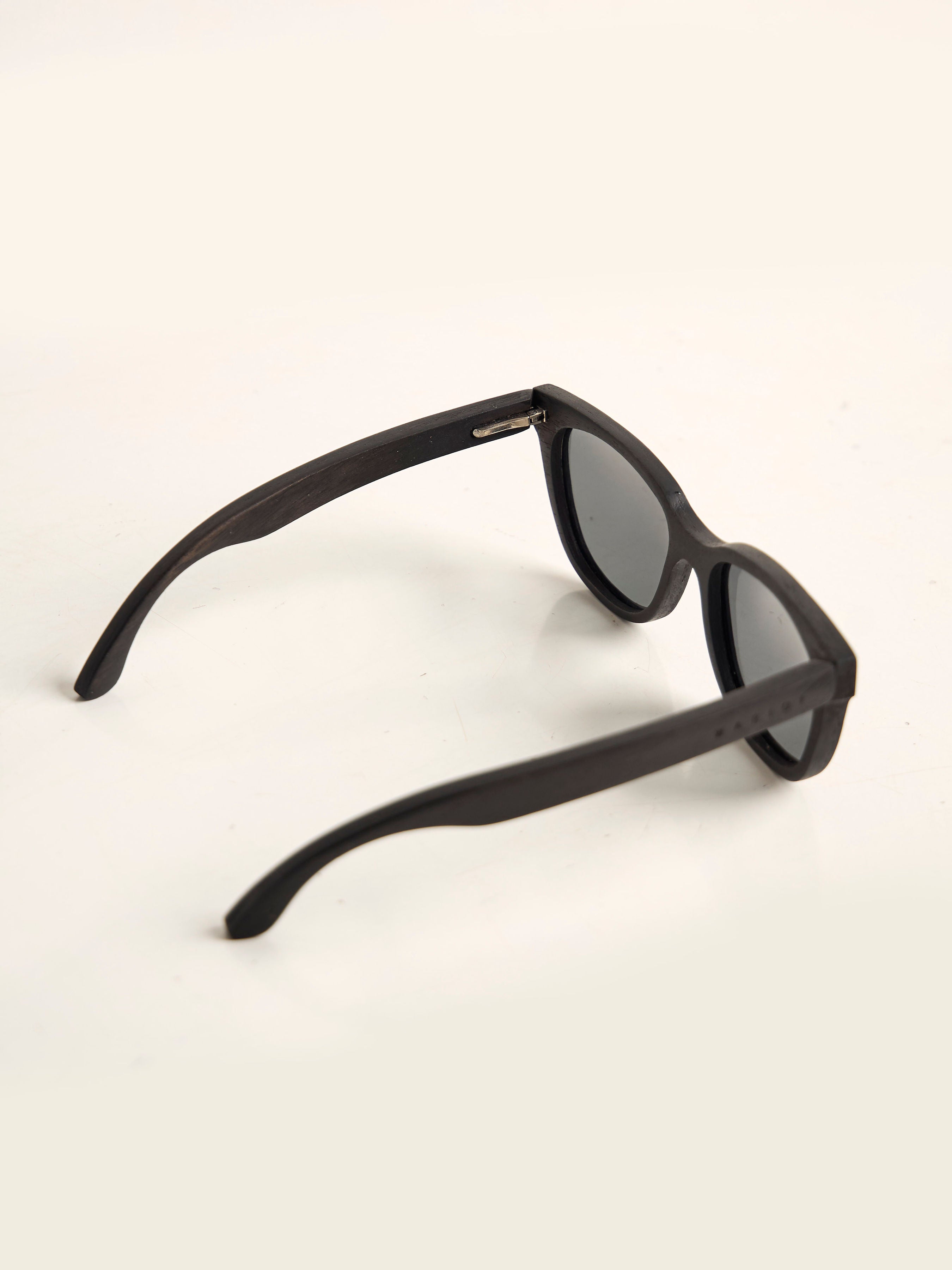 Waridi Ebonized  Kasa Sunglasses