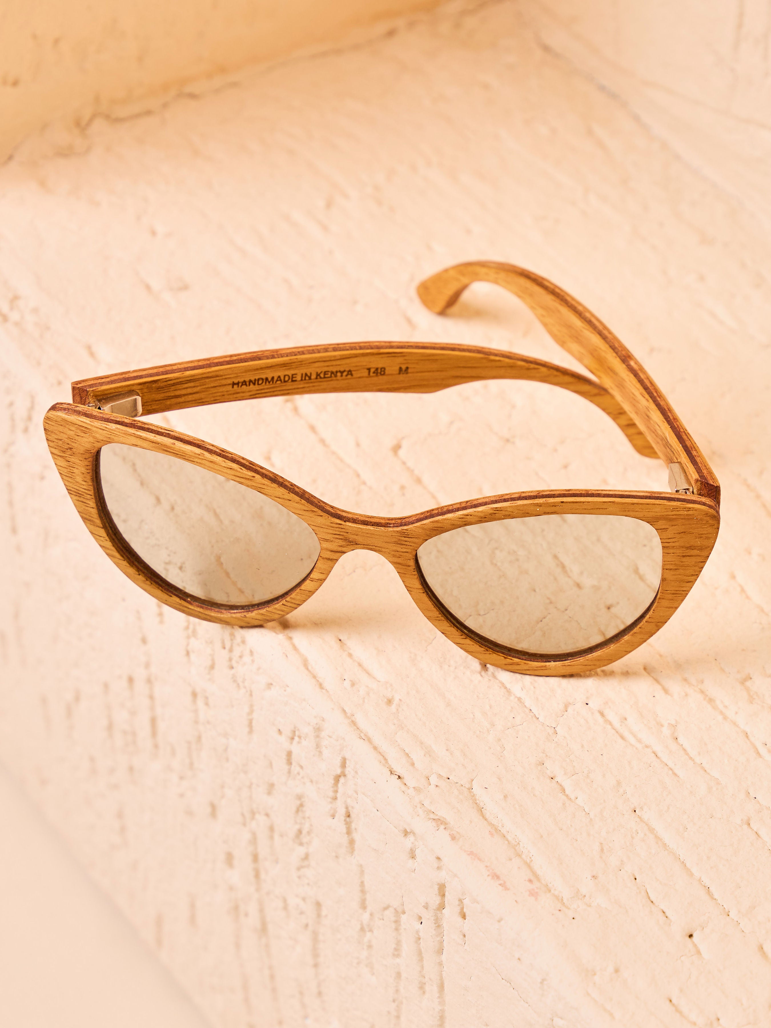 Waridi Paka Sunglasses - Mvule wood