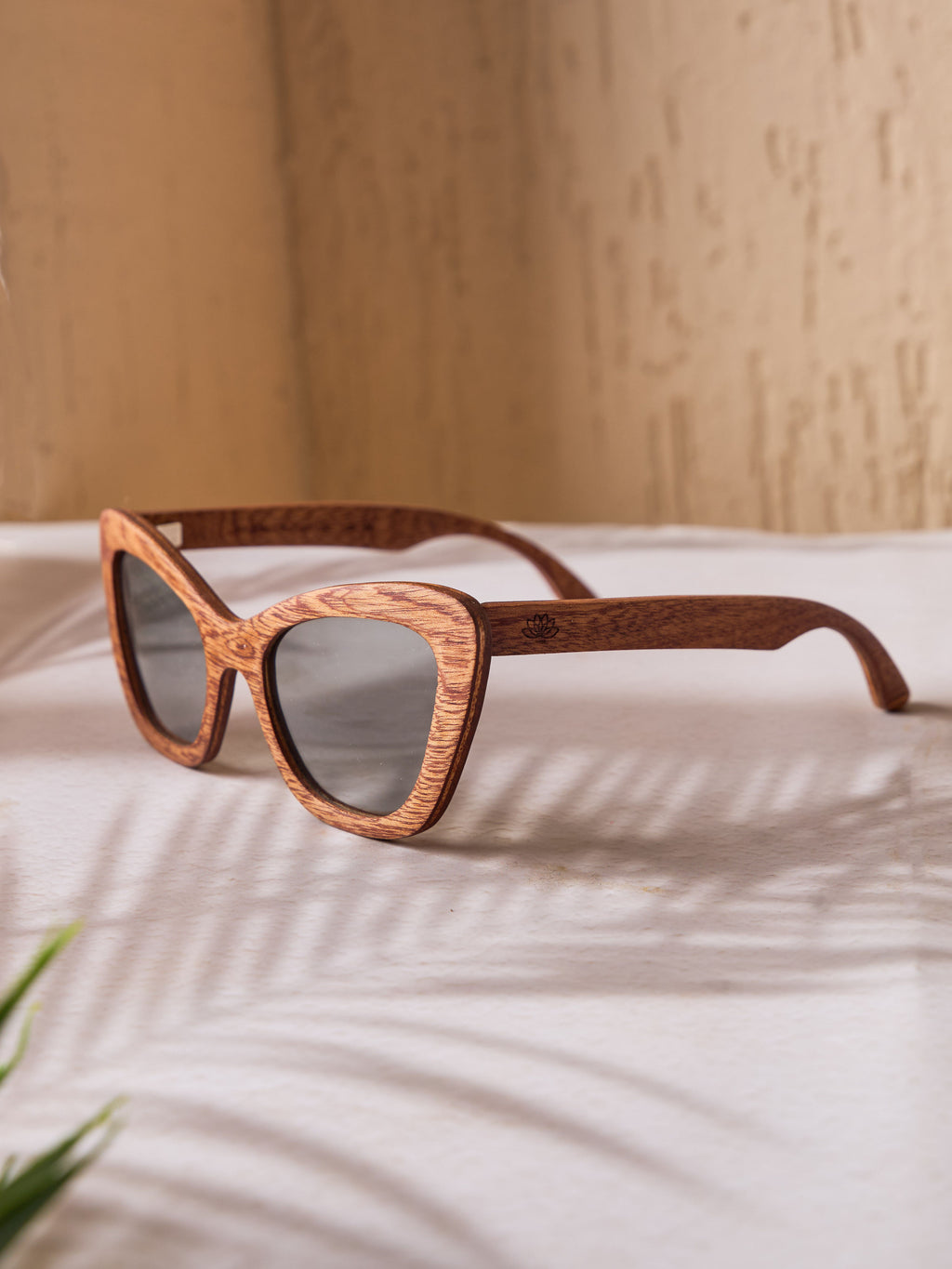 Waridi Kipepeo Sunglasses- Mahogany Wood