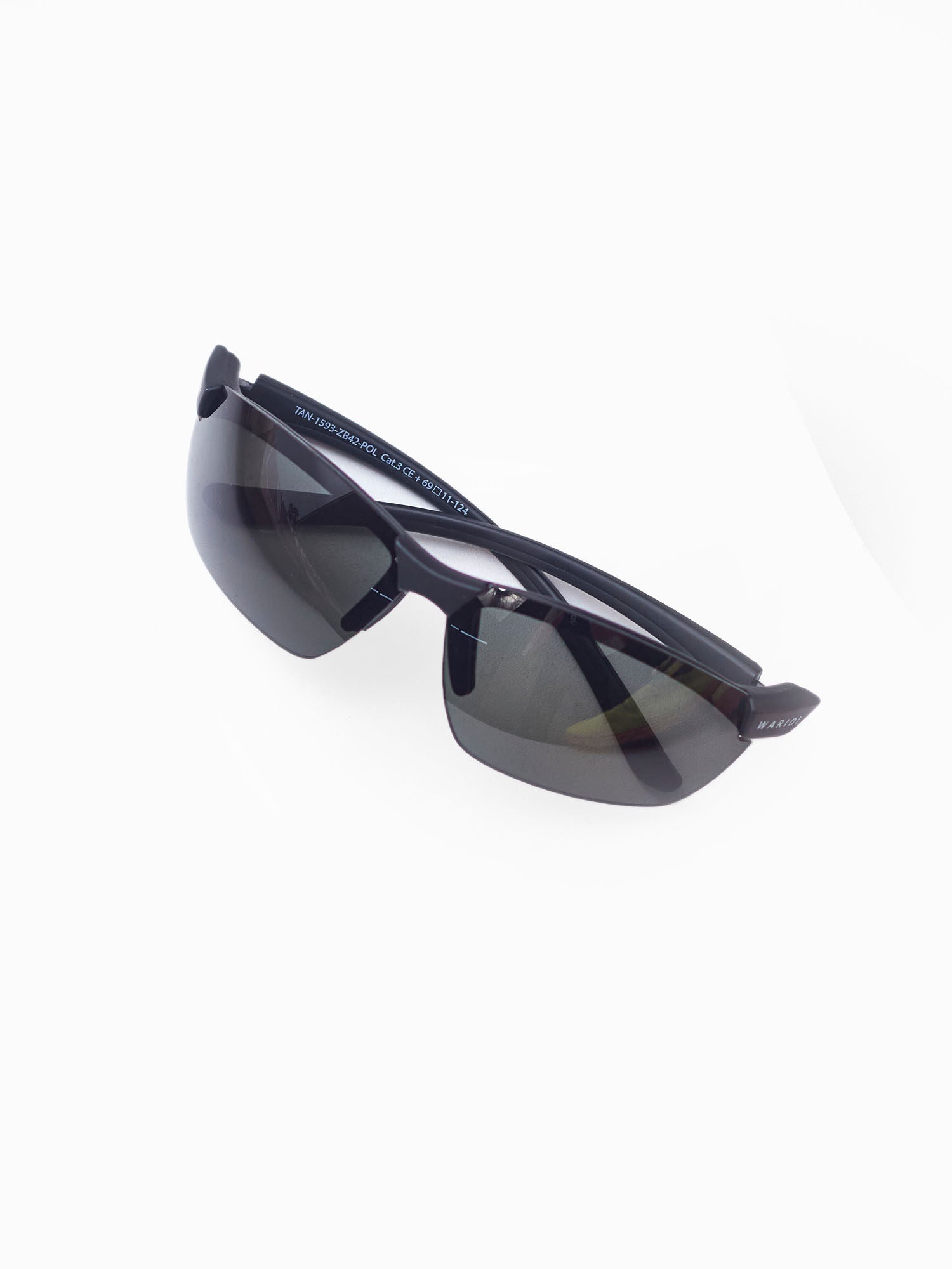 Waridi Sleek Black sunglasses