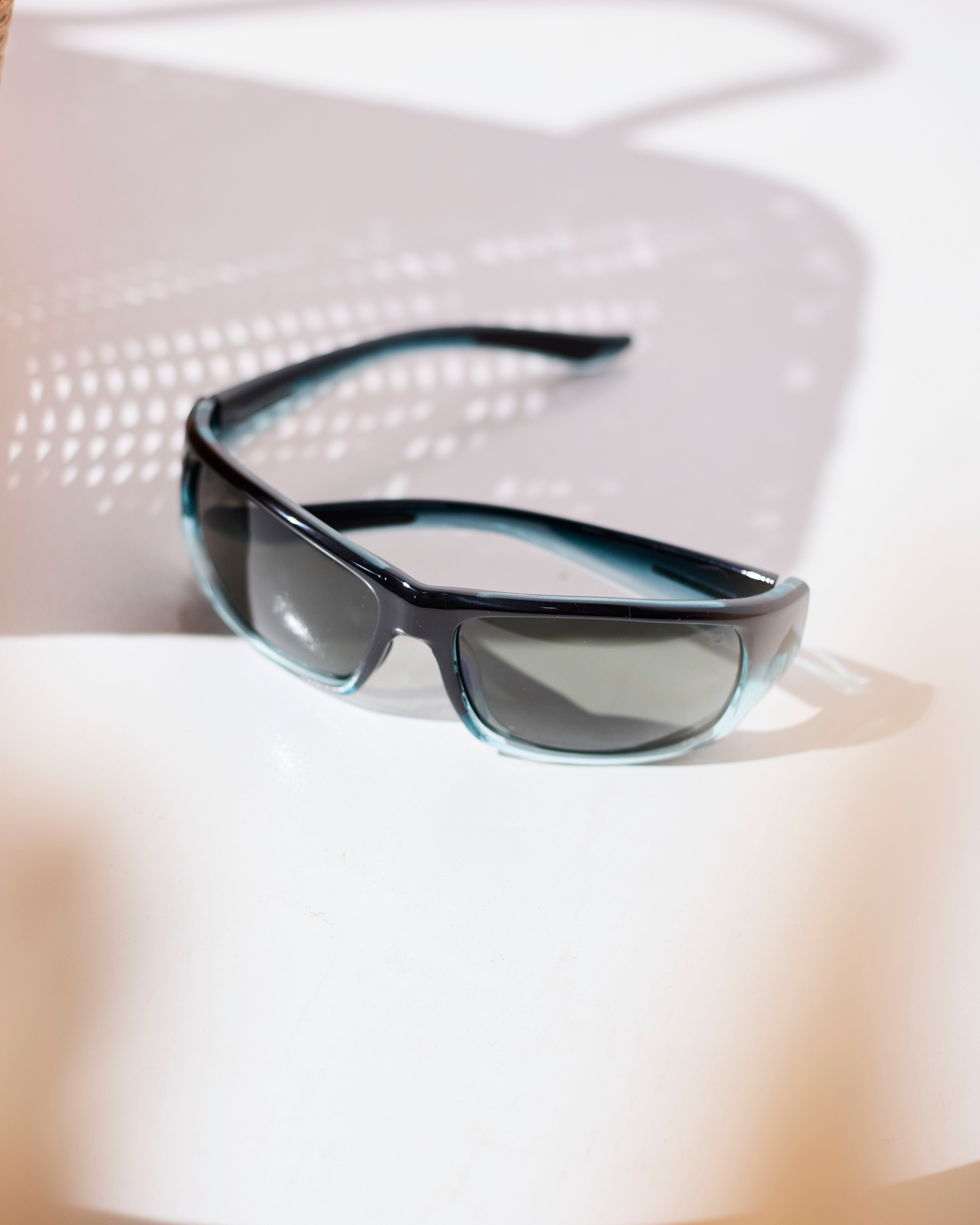 Waridi Kipeo Aqua Sunglasses