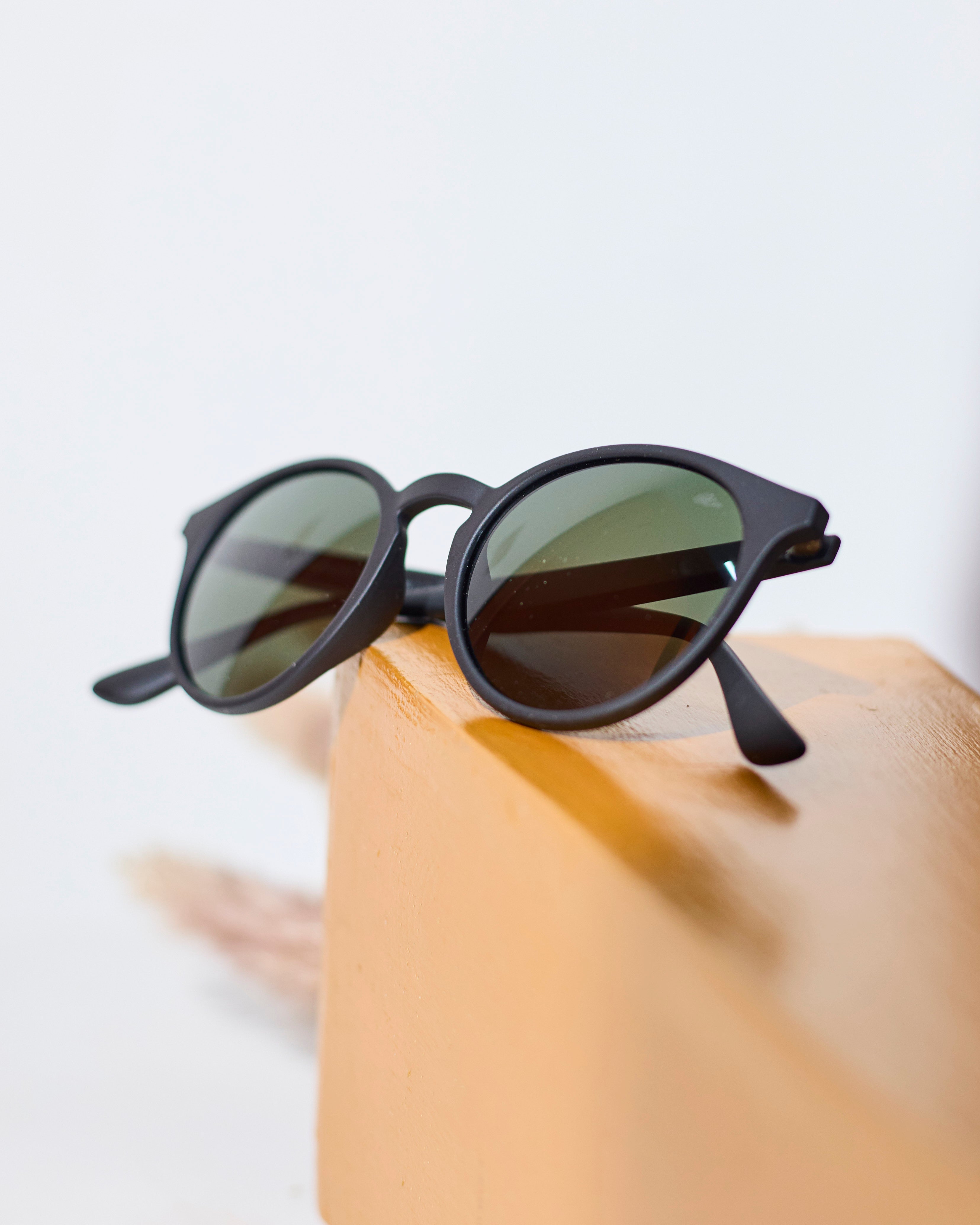 Waridi BlackMoa Sunglasses