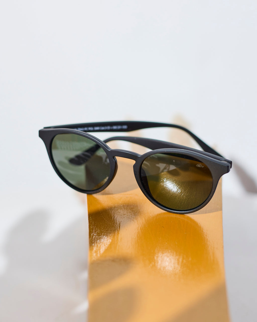 Waridi BlackMoa Sunglasses