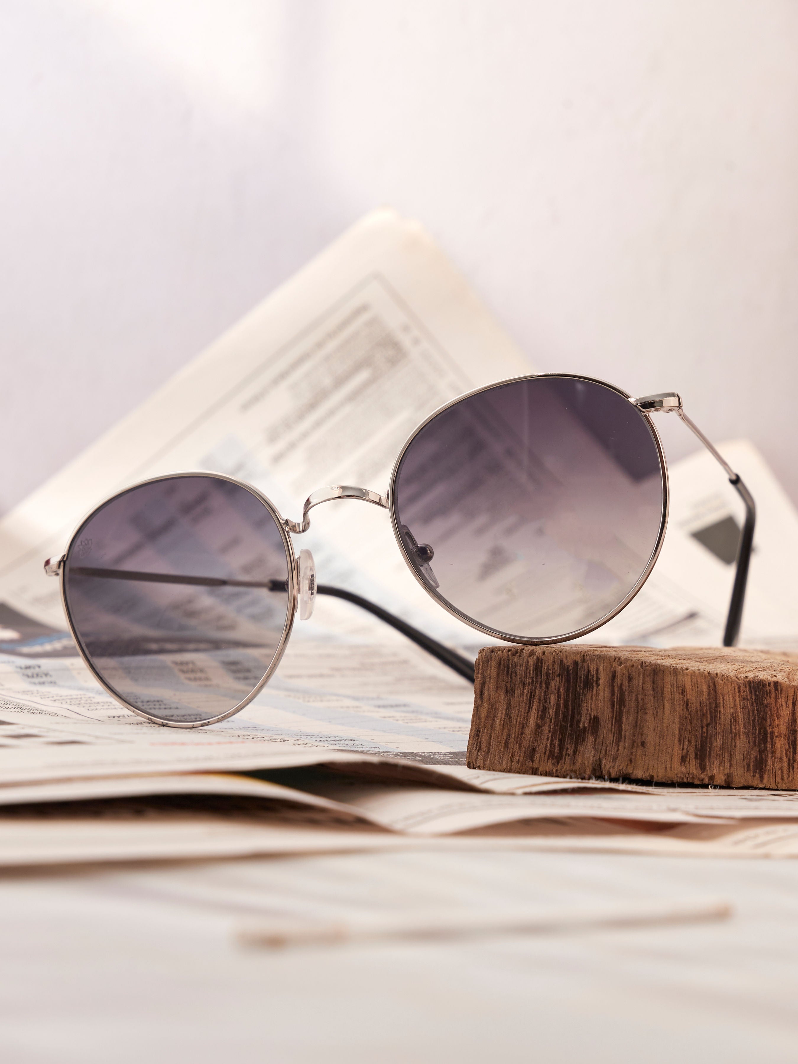 WARIDI EYEWEAR NICKEL FREE SUNGLASSES- GRADIENT BLACK