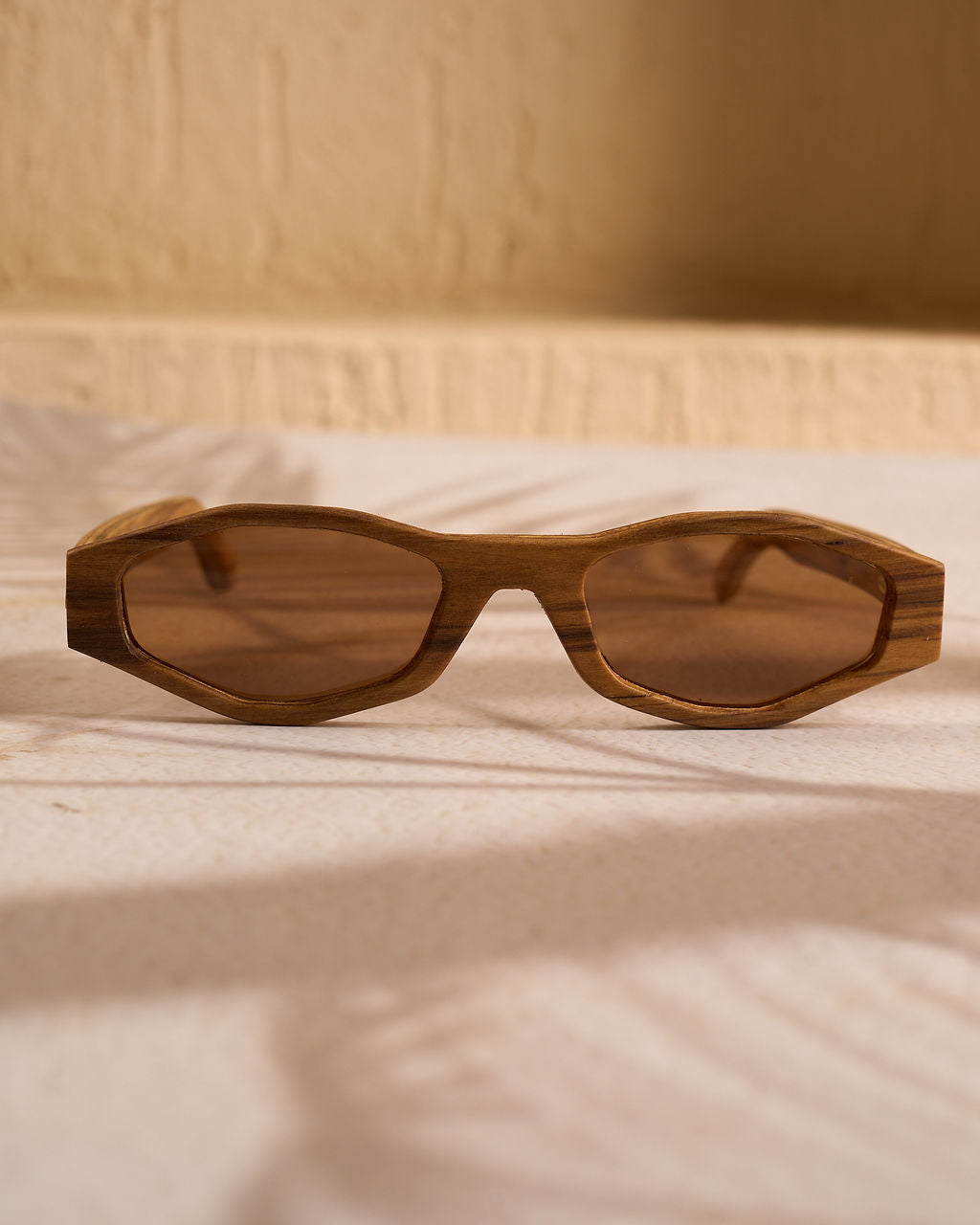 Waridi Almasi Wooden Sunglasses