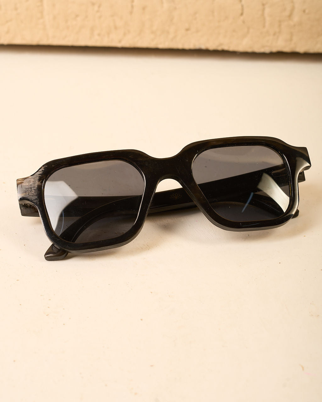 Waridi Mstatili cowhorn Sunglasses-Dark Color