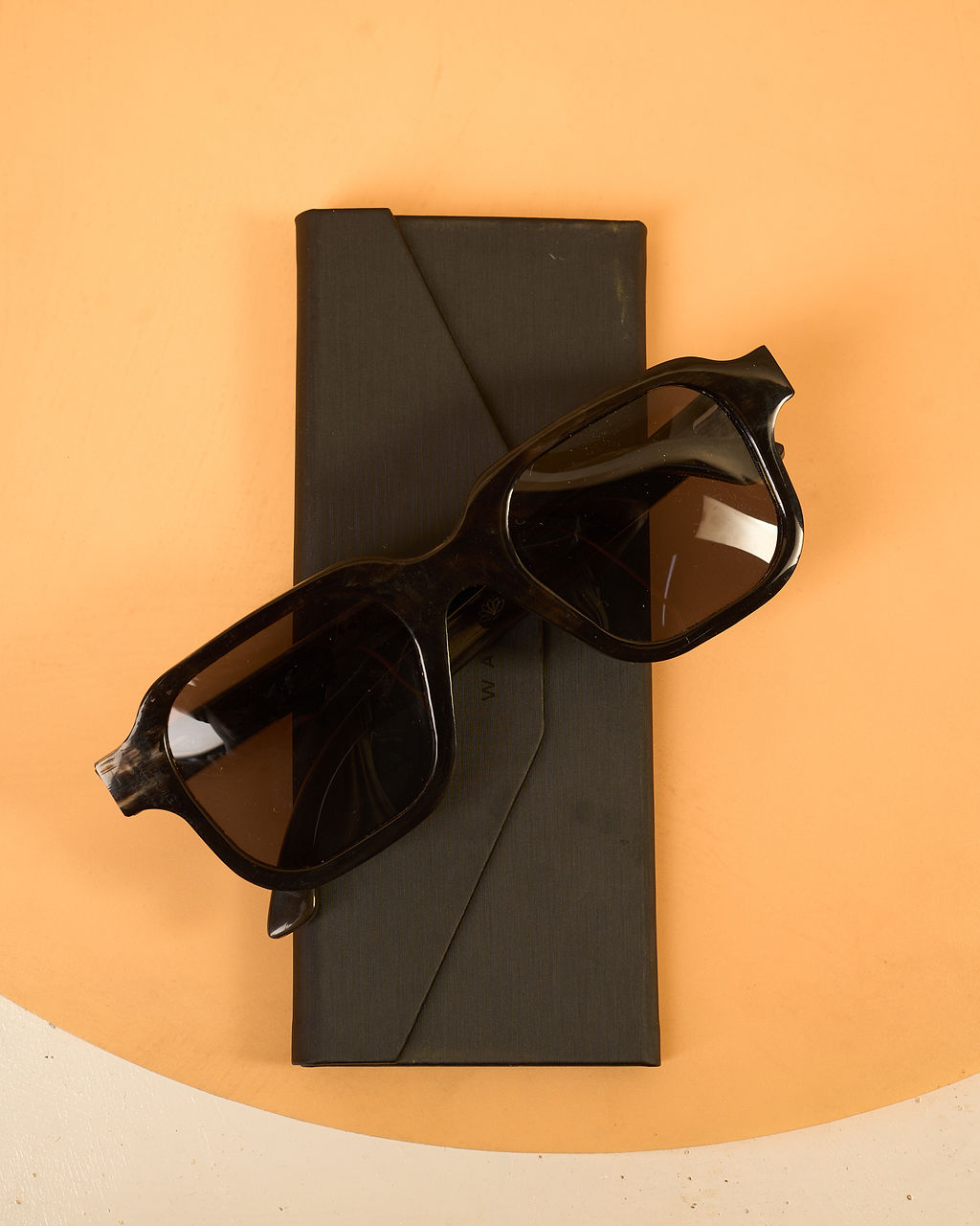 Waridi Mstatili cowhorn Sunglasses-Dark Color